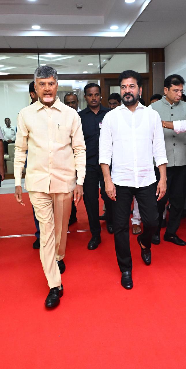 Chandrababu naidu and Revanth Reddy meeting