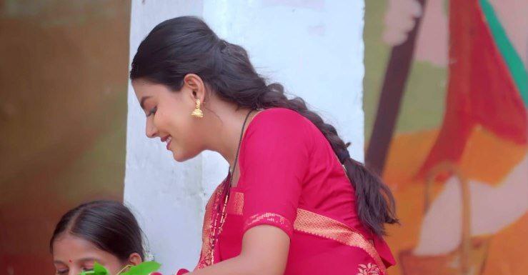 Mahi Srivastava, Khushi Kakkar new Bol bam song released, Mahi desi style in bhojpuri song