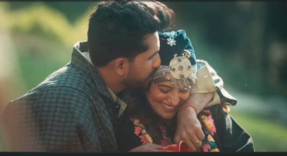 , Aisi Jagah Le Ja Akshara Singh New Song