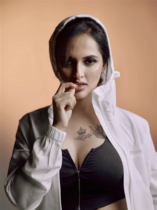 Actress Jyothi Rai Bold and Glam Photos