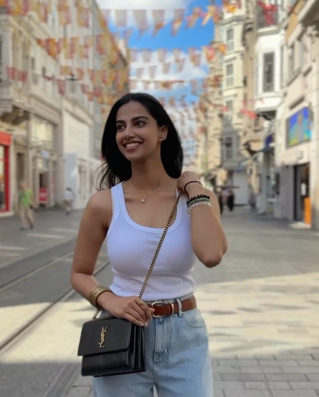 meenakshi Chaudhary