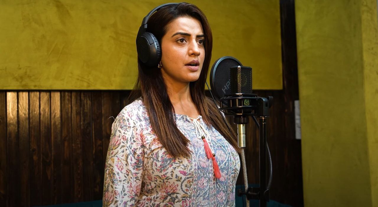 कोलकाता में महिला डॉक्टर से दरिंदगी अक्षरा सिंह को आया गुस्सा