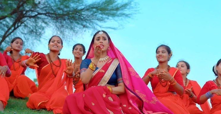 Khushi Kakkar and Kajal Tripathi Shiv devotion seen in Bhojpuri Bolbam song 'Ghumela Baurahwa