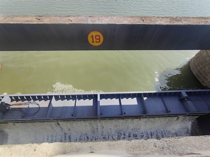 Tungabhadra Dam Installation Of Second Temporary Stoplogs To Crest Gate