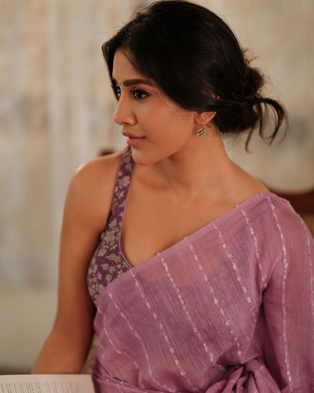 Nabha Natesh beauty show