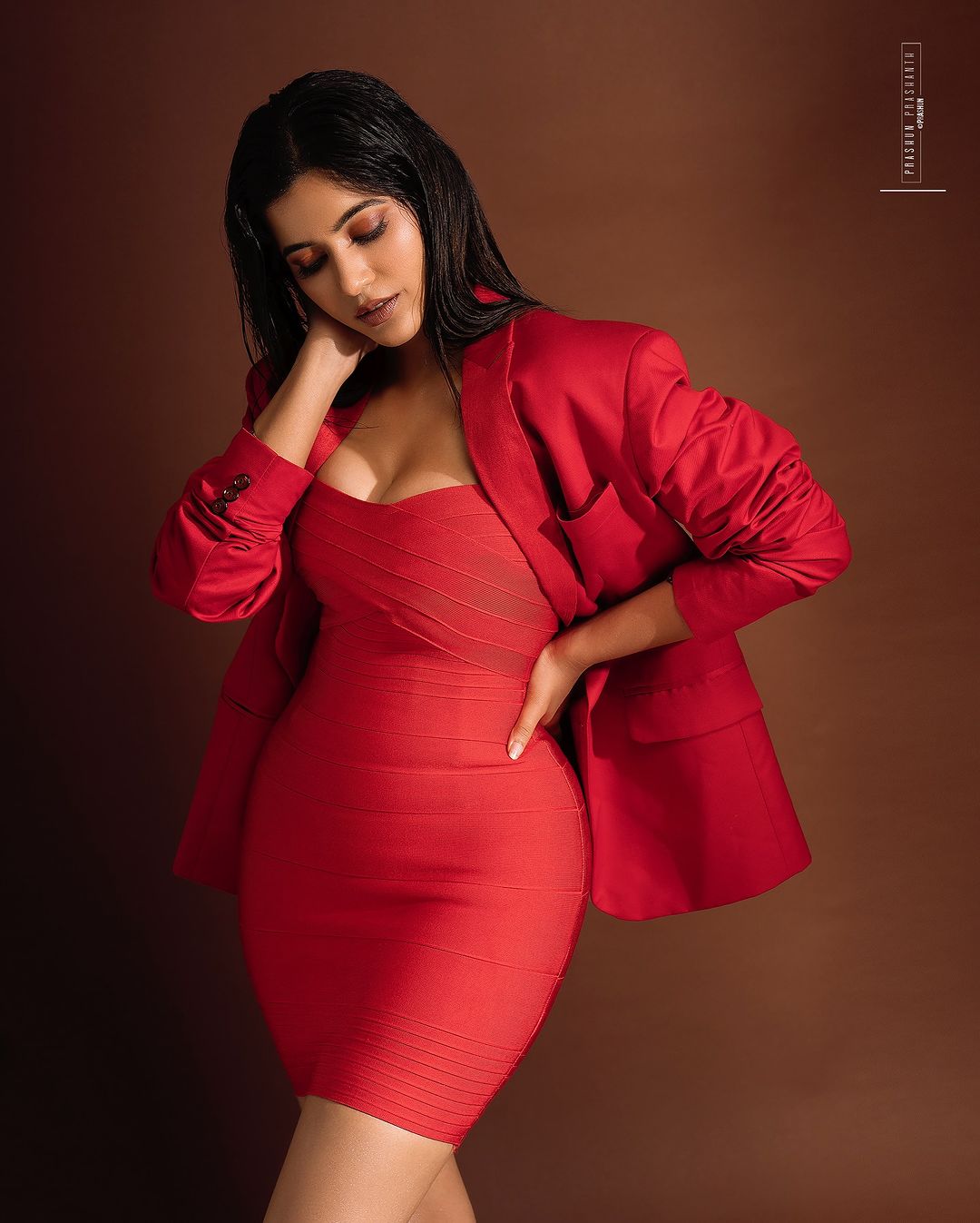 Actress Anju Kurian sizzling beauty show