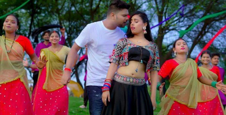 Kajal looks beautiful in Bhojpuri Song  'Hardiya Leke Chapa Yeh Saiyan', see stunning pictures