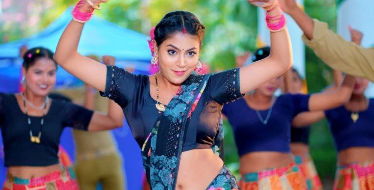 Focus on soldiers and farmers in Mahi Shrivastava New Bhojpuri Song:'Saiyan Sipahi Devra Kisan'