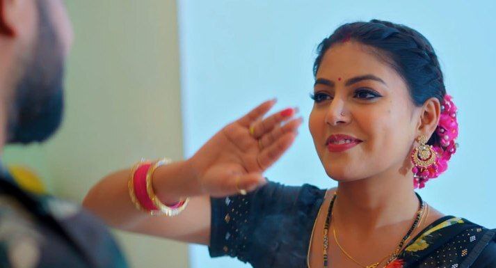 एक्ट्रेस माही श्रीवास्तव bhojpuri song