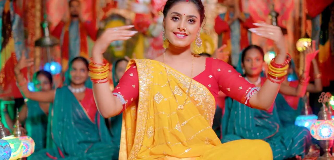 hojpuri Song, Khushboo Tiwari and Kajal Tripathi Devi song 'Kahwan Se Aavali Shitali Maiya'