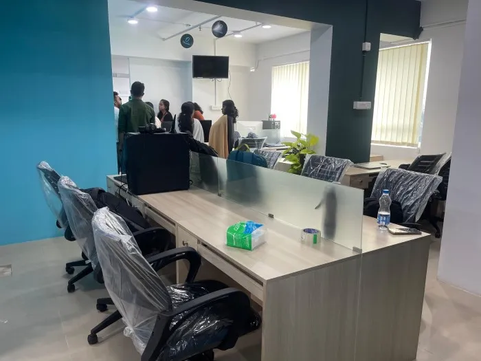 oneindia malayalam office