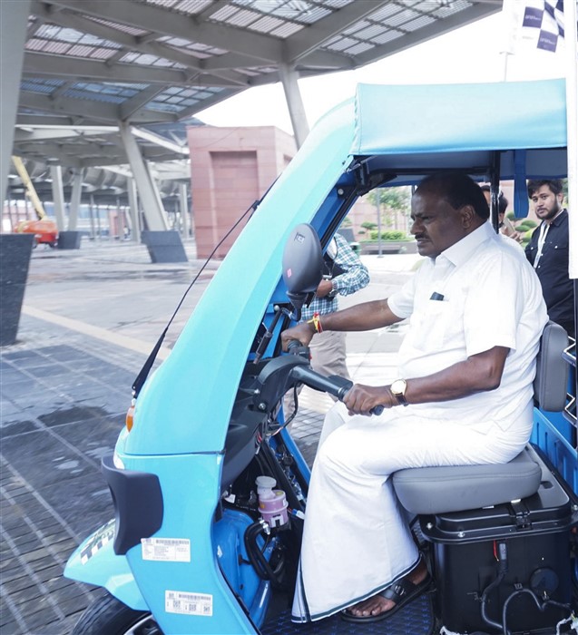 Union Minister HD Kumaraswamy Drives Electric Vehicle