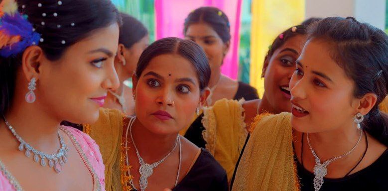 Goldie Yadav- 'Sona Jaisan Gun Ba Iyaar Mein'