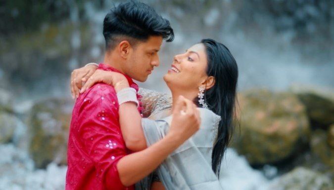 Bhojpuri Song: Mahi Srivastava is wreaking havoc in the song 'Tona Lago Na', Priyanka Singh voice