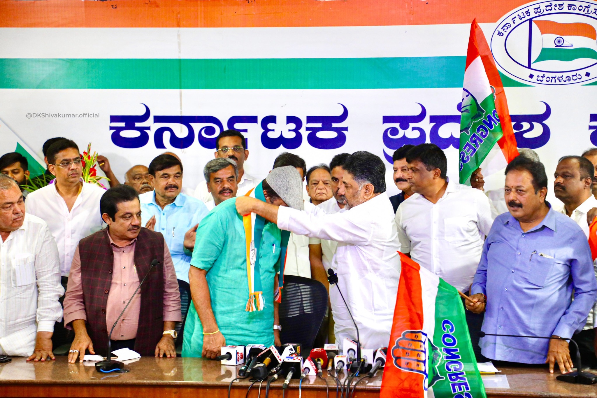 Channapatna By Election 2024 CP Yogeshwar Joins Congress Party