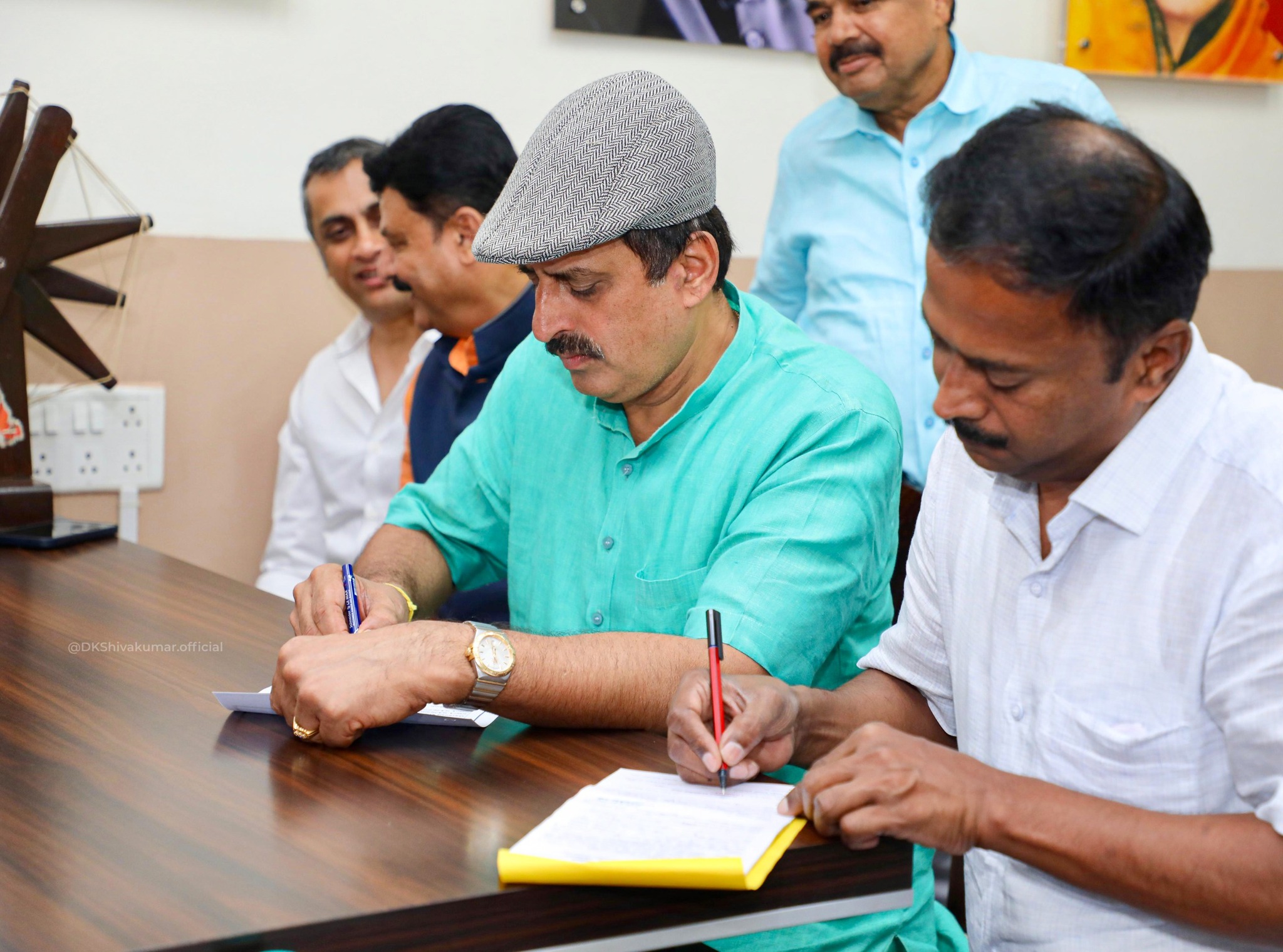 Channapatna By Election 2024 CP Yogeshwar Joins Congress Party