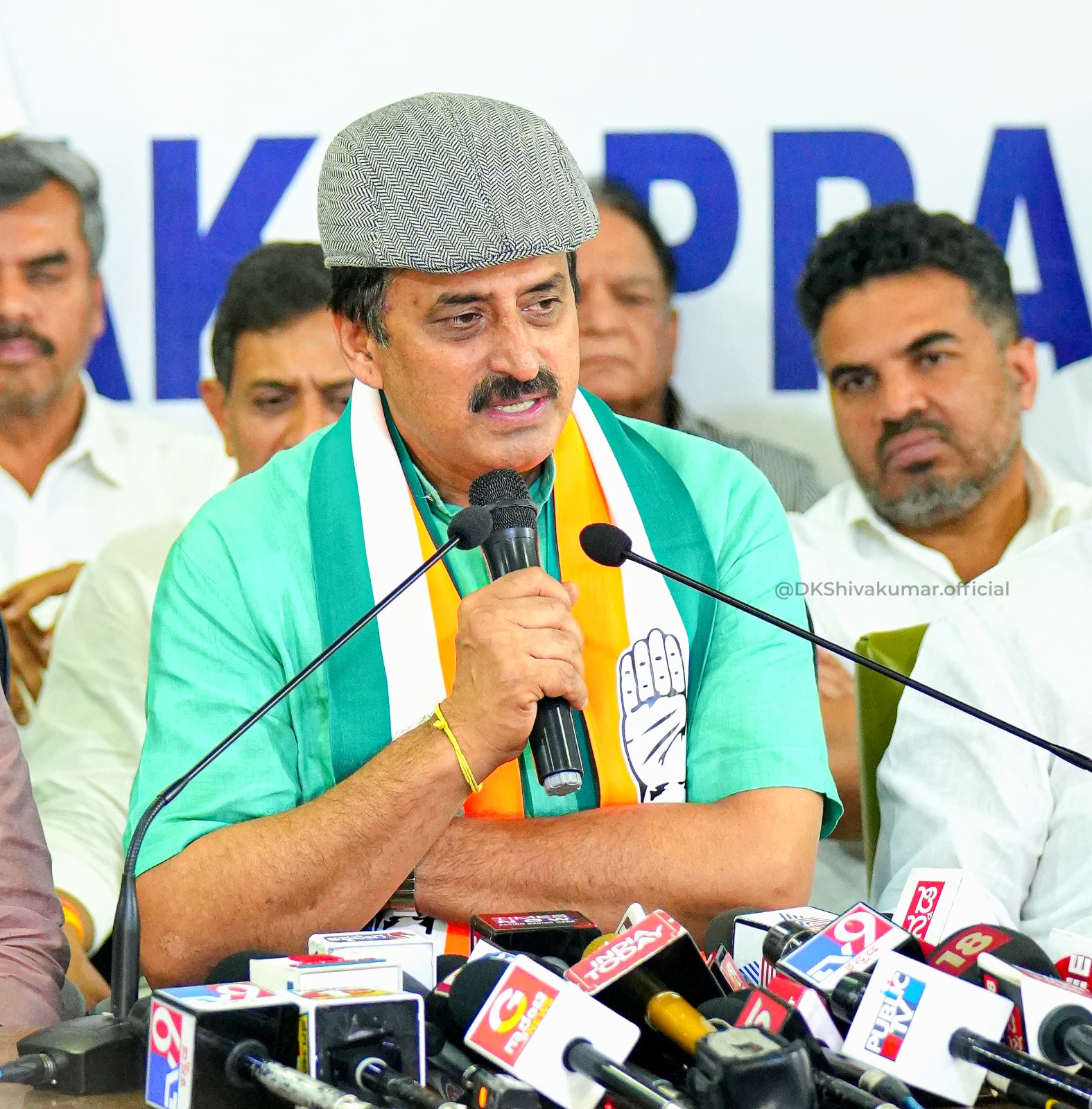 Channapatna By Election 2024 CP Yogeshwar Joins Congress Party