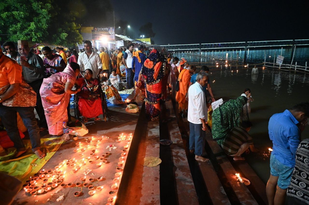 एक क्लिक में mela शानदार तस्वीरें
