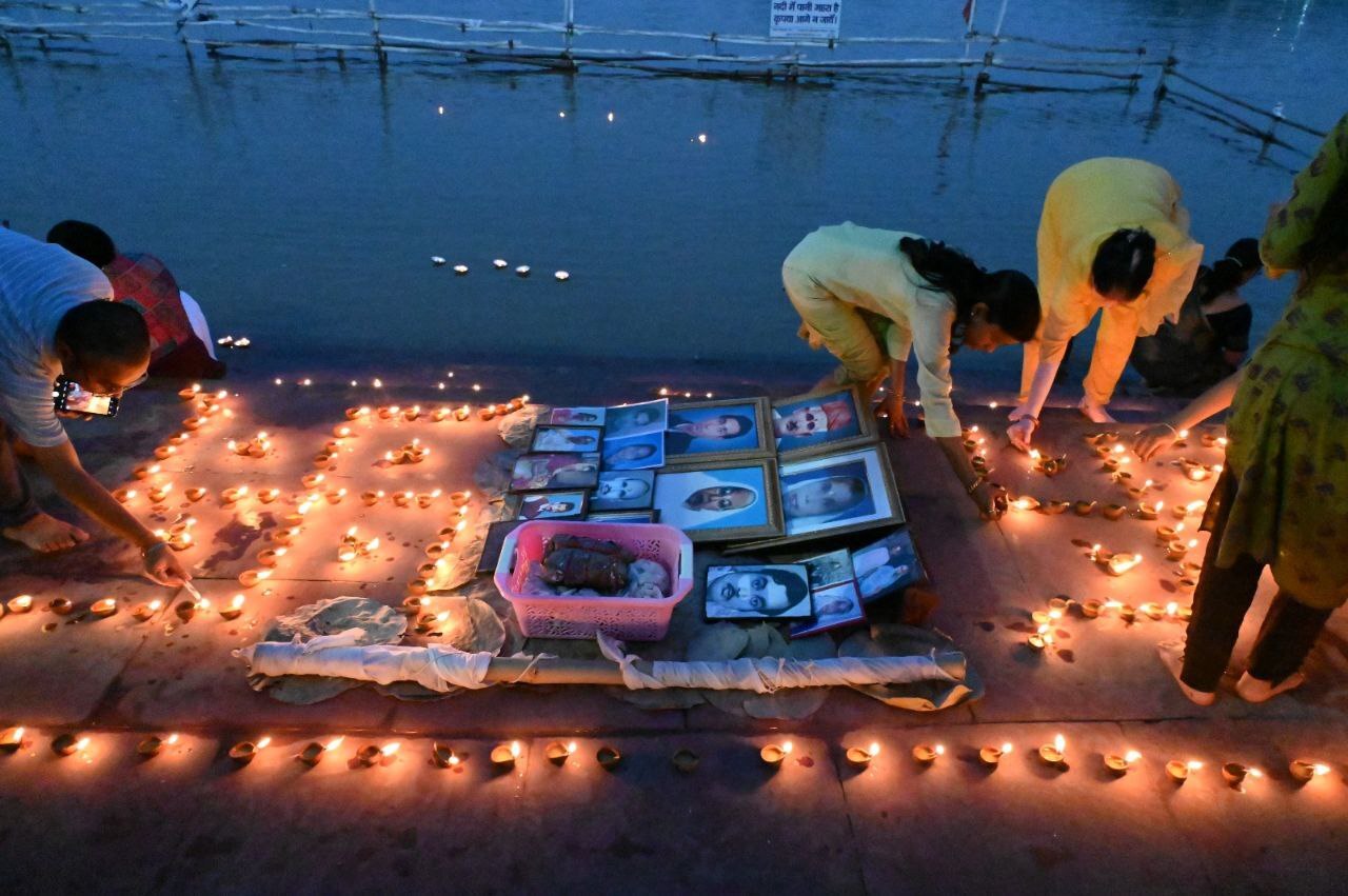 ज़िला पदाधिकारी गया डॉ० त्यागराजन एसएम Photos pitru paksh mela