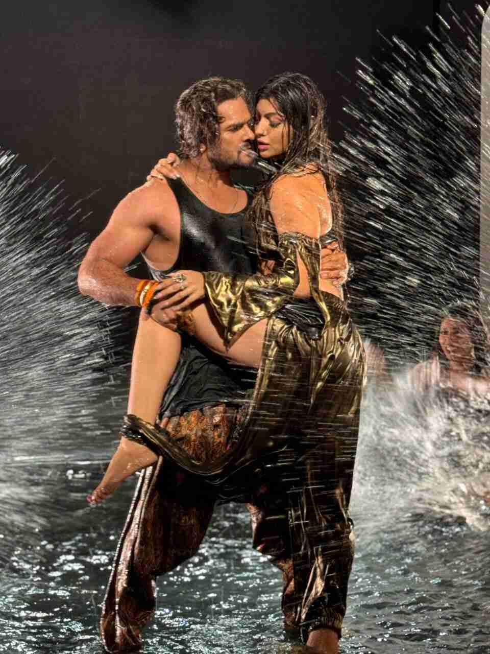 खेसारी लाल यादव