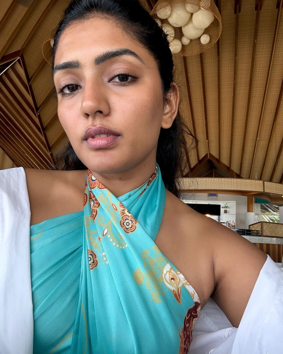 Actress Eesha Rebba stunning beauty