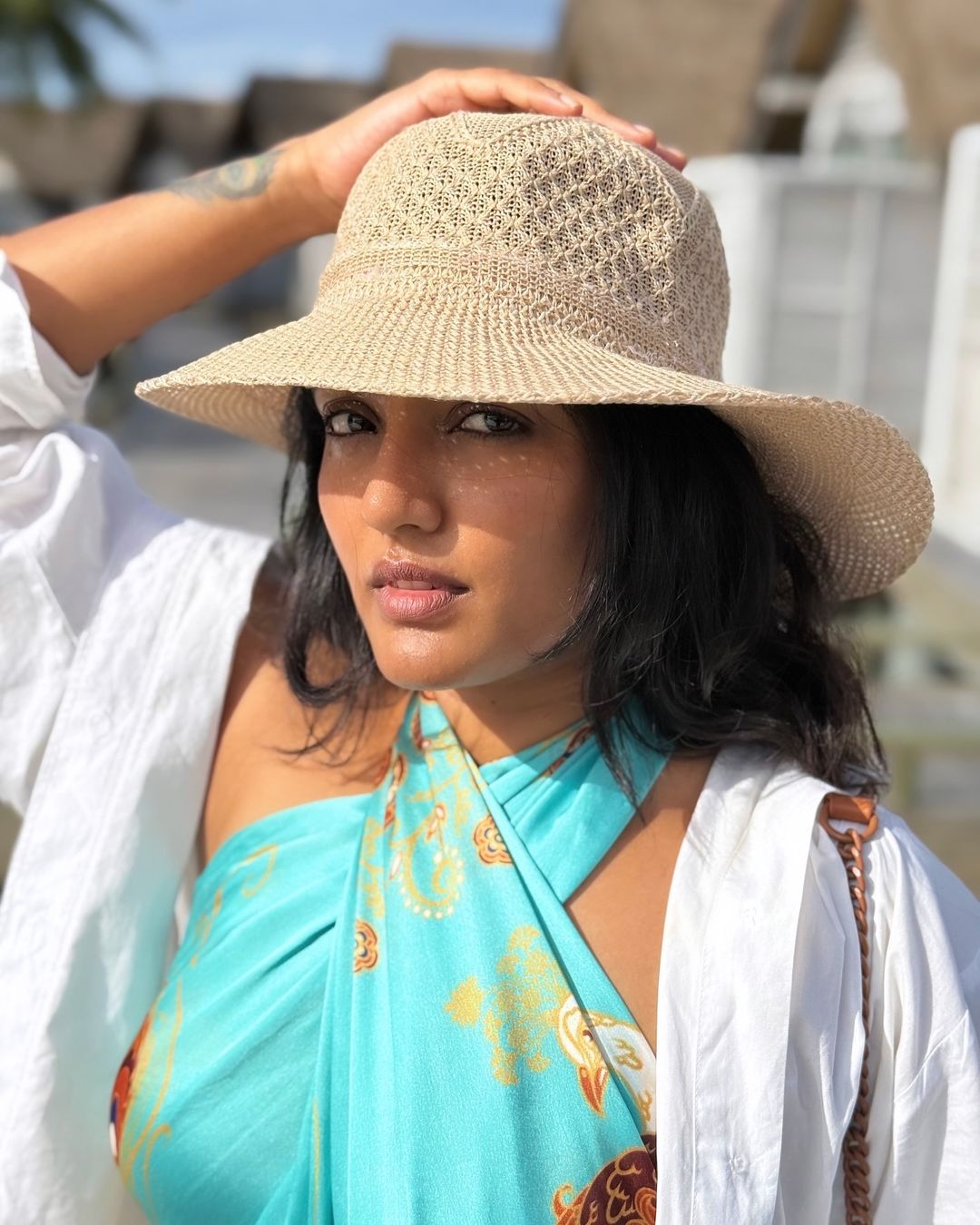 Actress Eesha Rebba stunning beauty