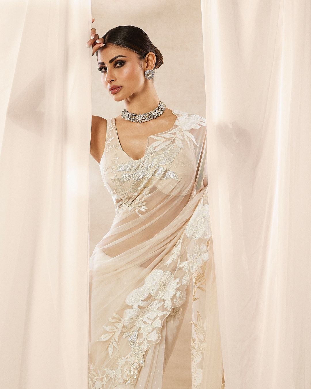 Mouni Roy’s Saree Look is Simply Breathtaking 