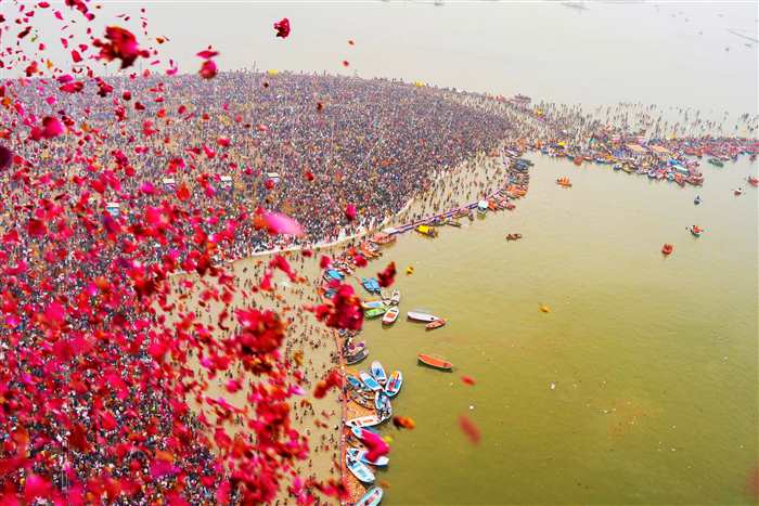 A Mesmerizing Floral Shower: Amrit Snan At Mahakumbh 2025 In Prayagra