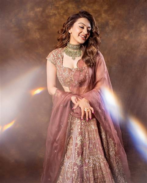 hansika motwani