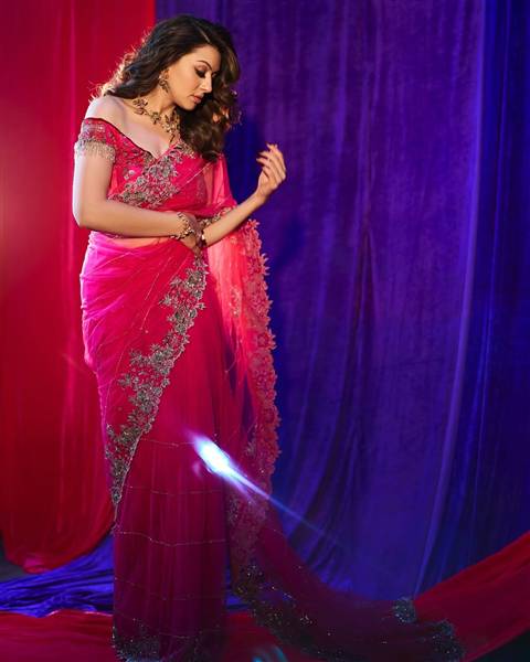 hansika motwani