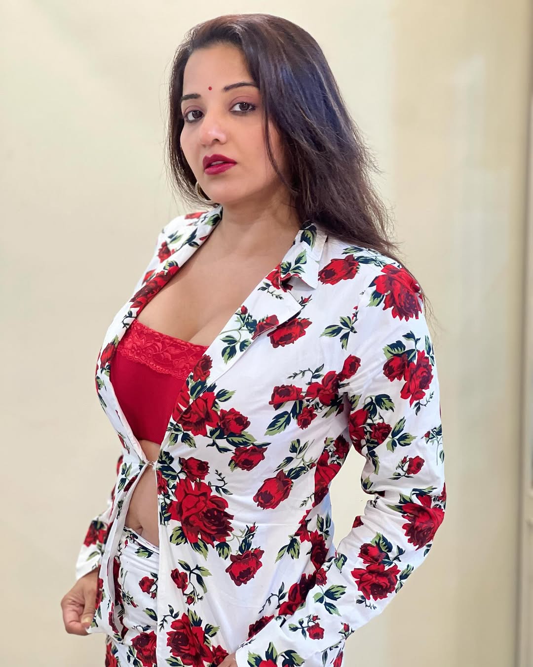 Monalisa Viral Photos