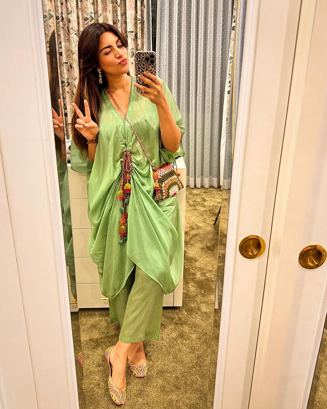Shama Sikander bold pics