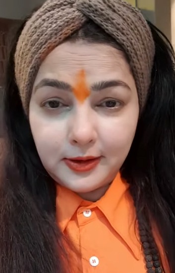 ममता कुलकर्णी महाकुंभ फोटोज