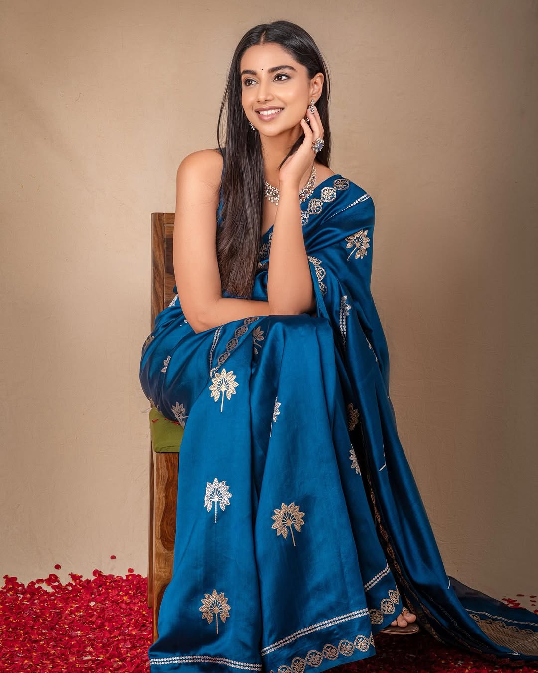 meenaakshi chaudhary