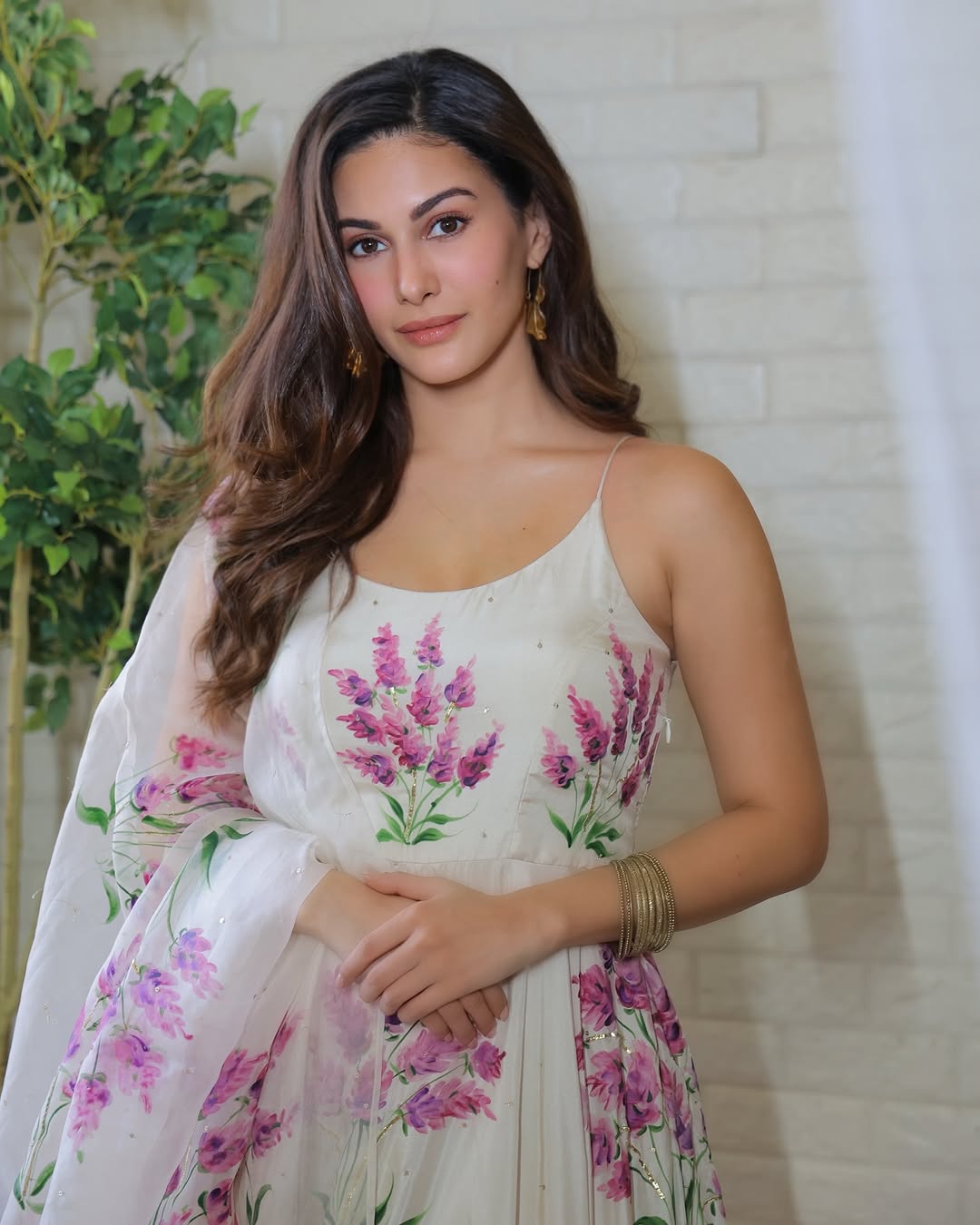 Amyra dastur instagram