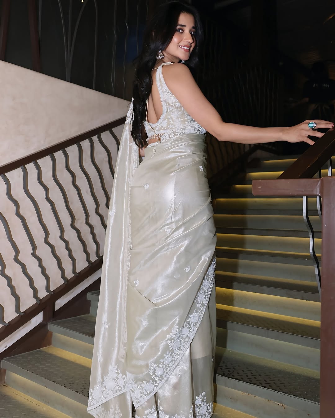 kanika mann hot reels