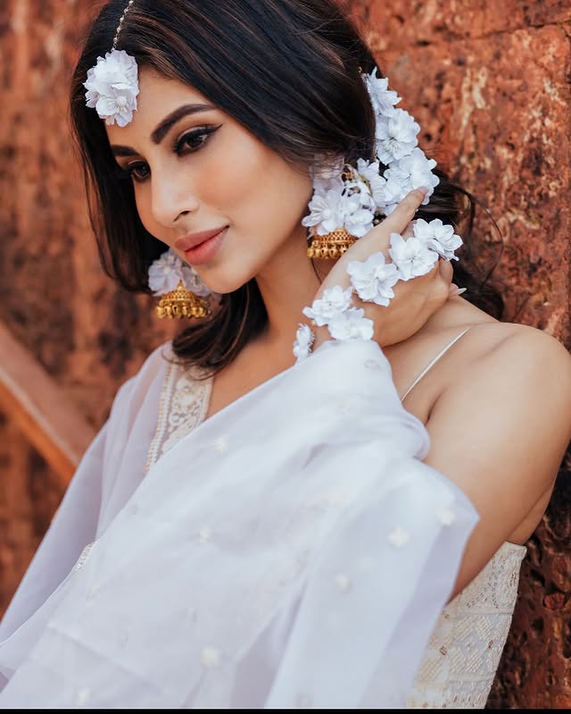mouni roy latest news