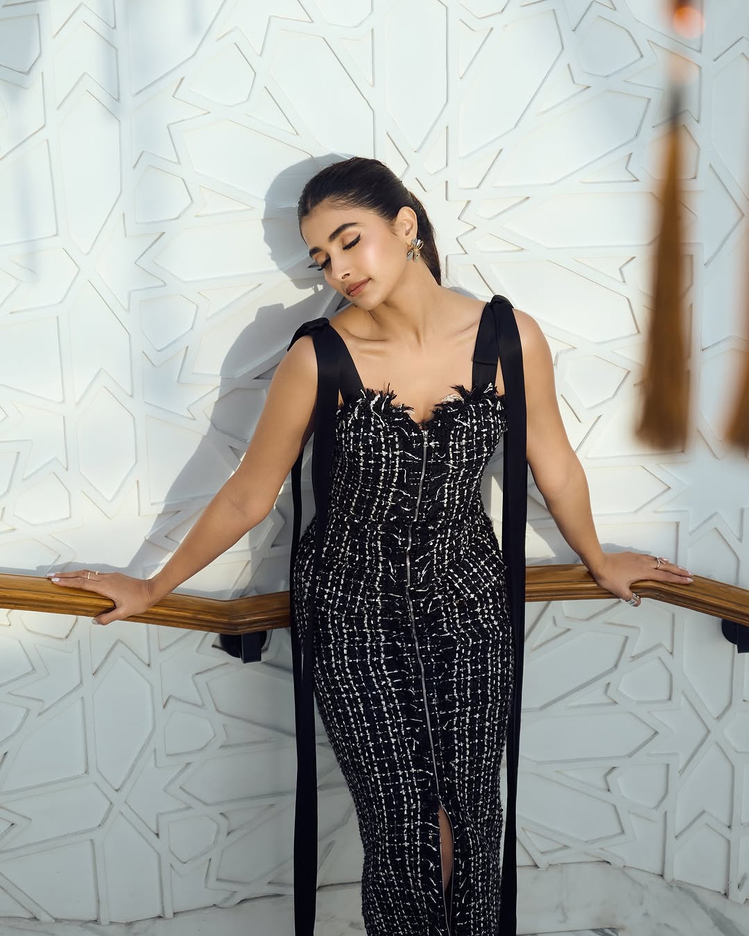Pooja Hegde pics