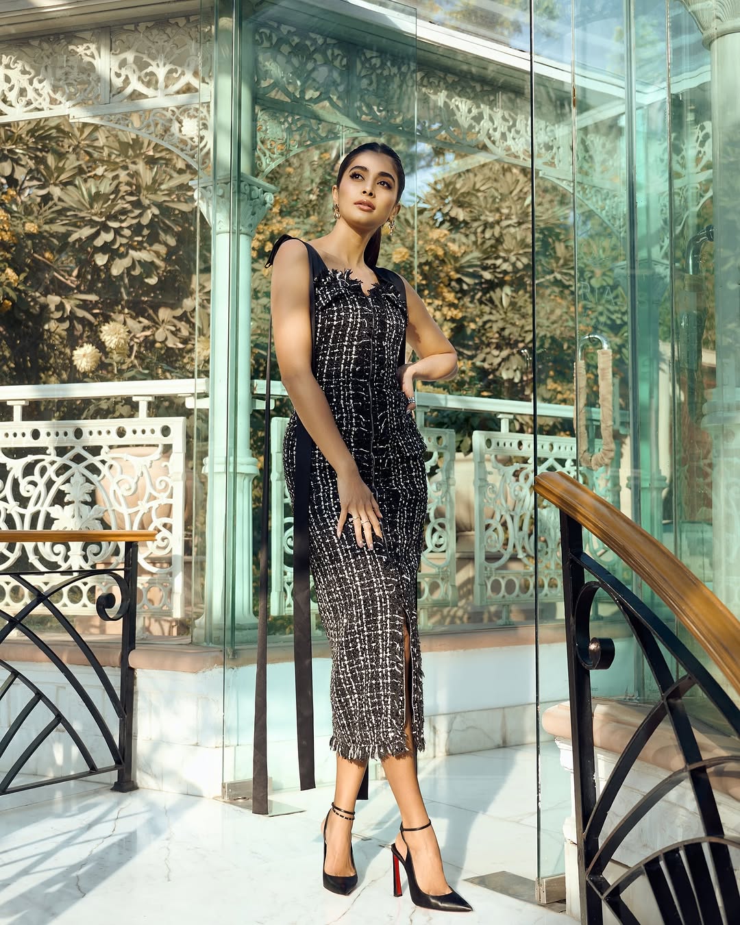 Pooja Hegde Hot