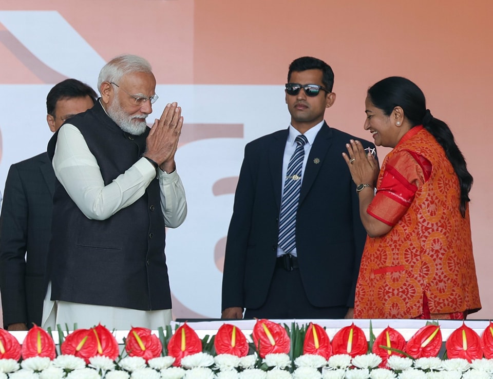 Pawan Modi పవన్ అన్నీ వదిలేసి హిమాలయాలకు వెళ్తున్నావా? | Are You Planning To Go To ...