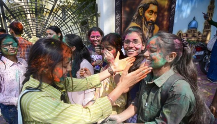 Holi 2025 News