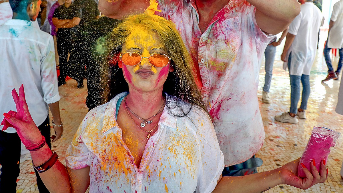 Holi skin & Hair care Tips