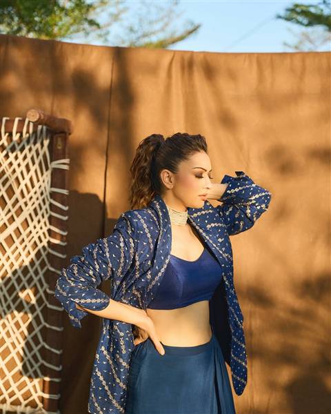 hansika motwani