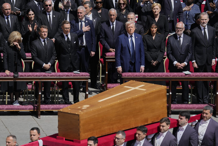 Coffin of Pope Francis Carried Into St. Peter’s Square