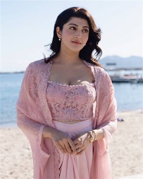 actress pranitha subash
