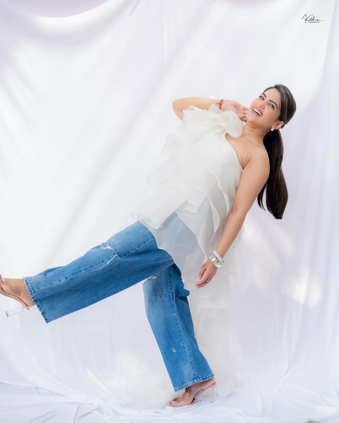 Anchor Sravanthi Chokkarapu Most Cutest Photos