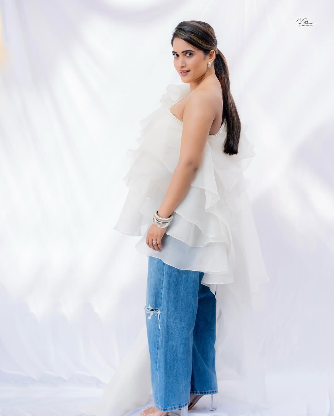 Anchor Sravanthi Chokkarapu Most Cutest Photos