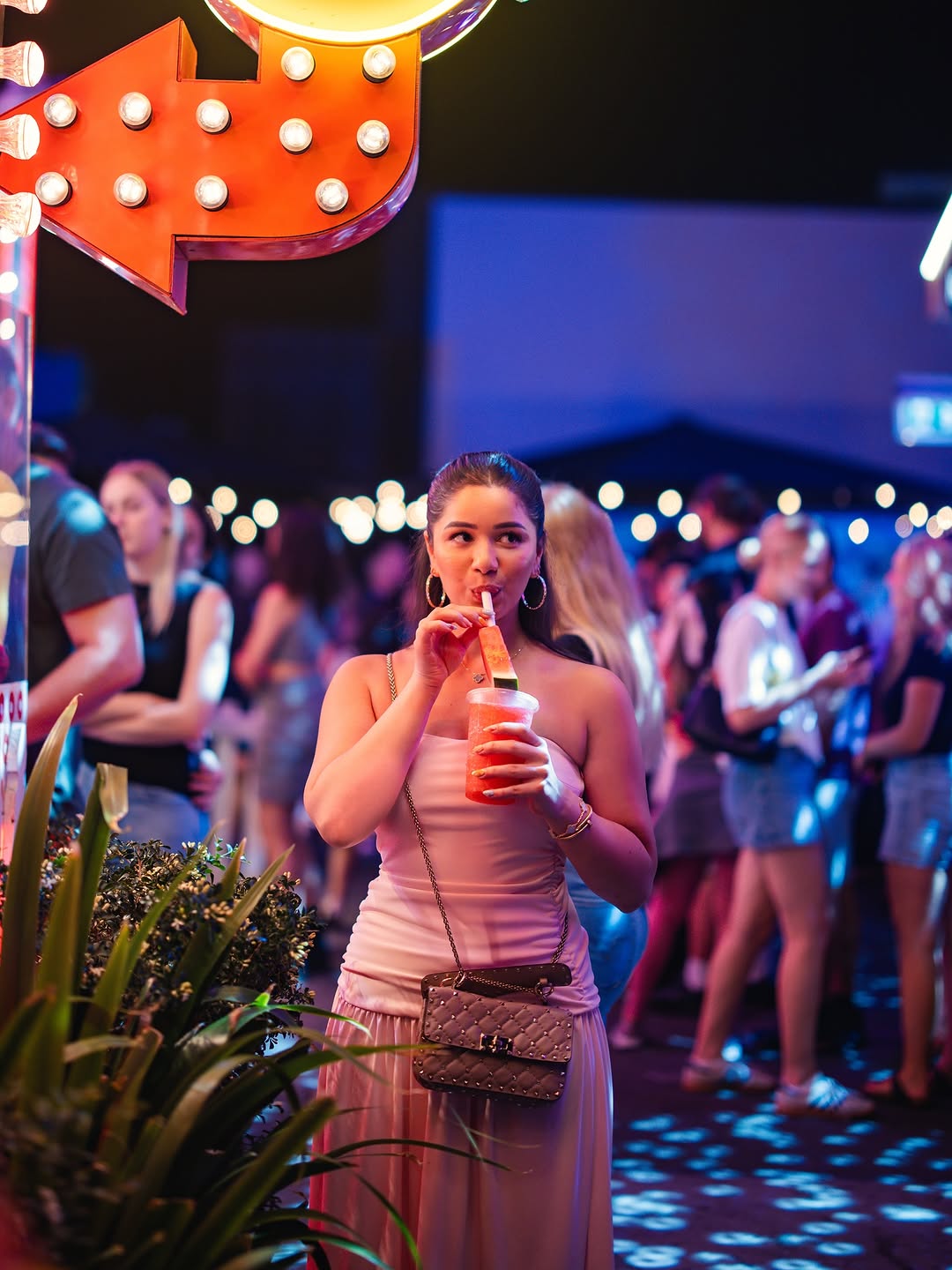 sara tendulakr in australia