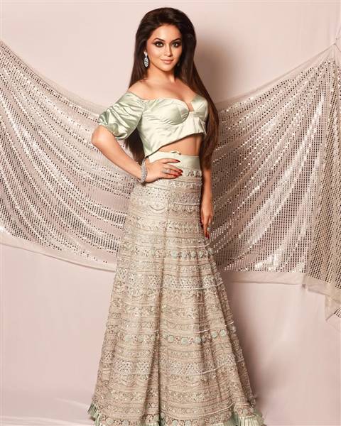 actress ragini nandwani