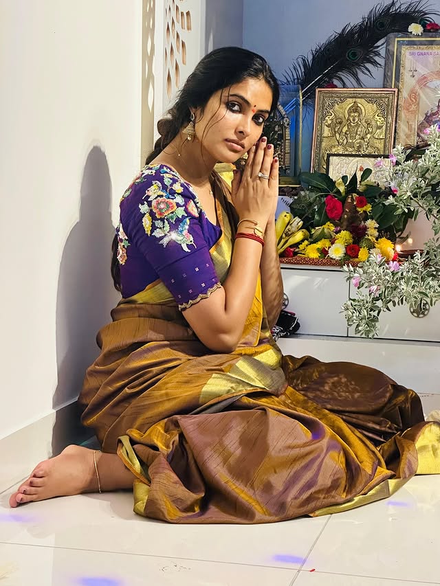 Actress Divi: From Big Boss to Pushpa 2 & GodFather - A Journey of Glamour and Dedication